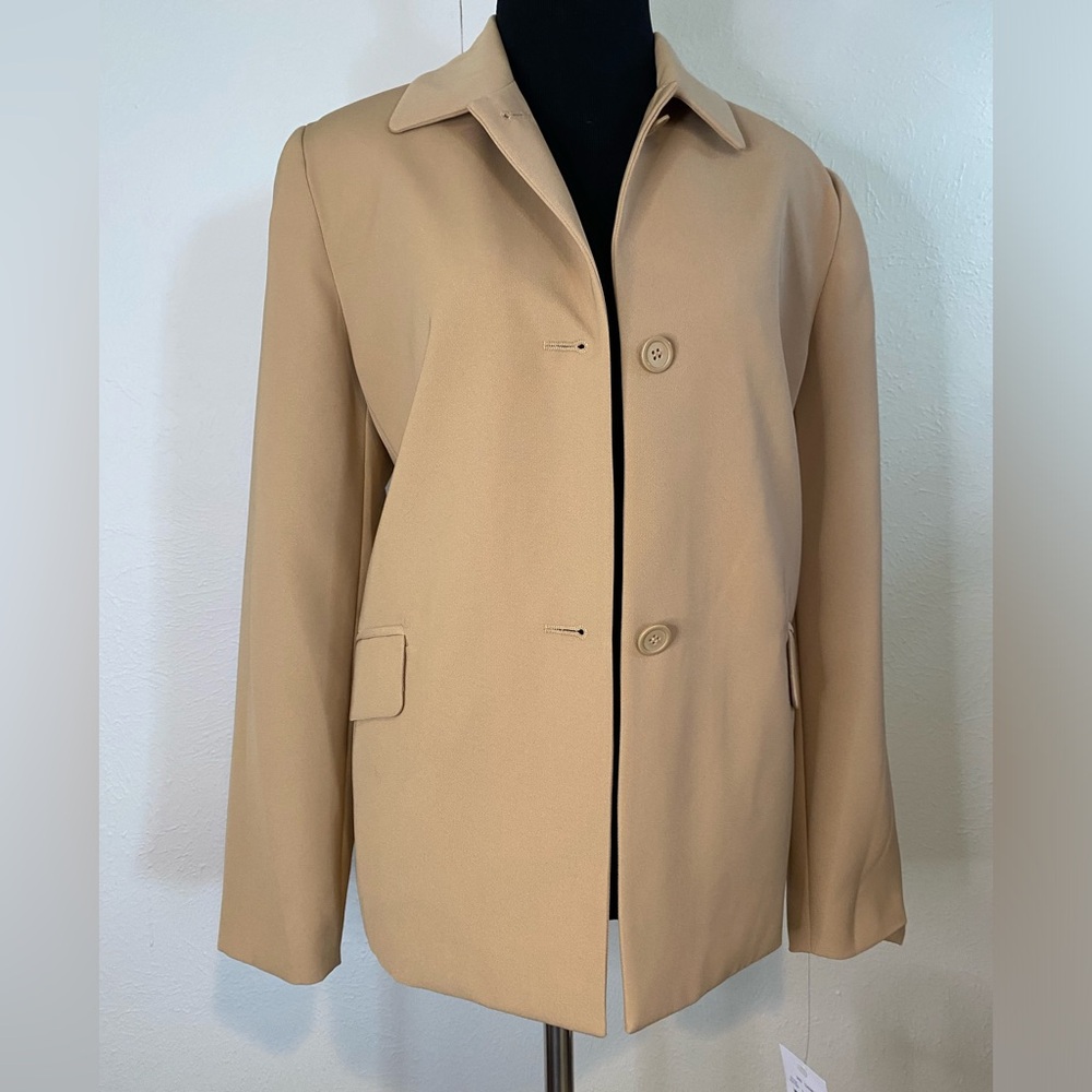 Villager Classic Tan Blazer Size 12P - Picture 2 of 8